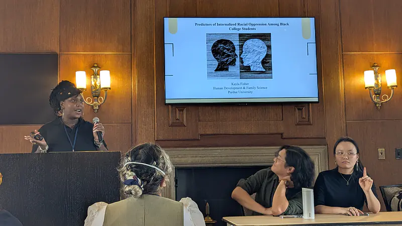 Kay presenting in her first symposium! And crushing it!