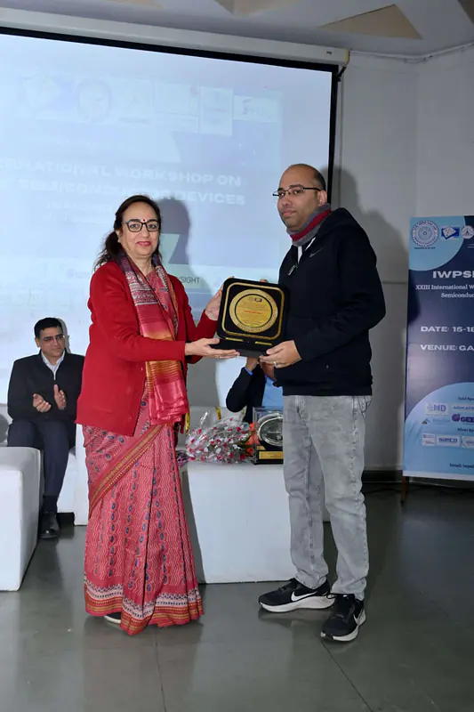 Dr Seema Vinayak (Head of SSPL-DRDO) with Dr. Roy - IWPSD 2025