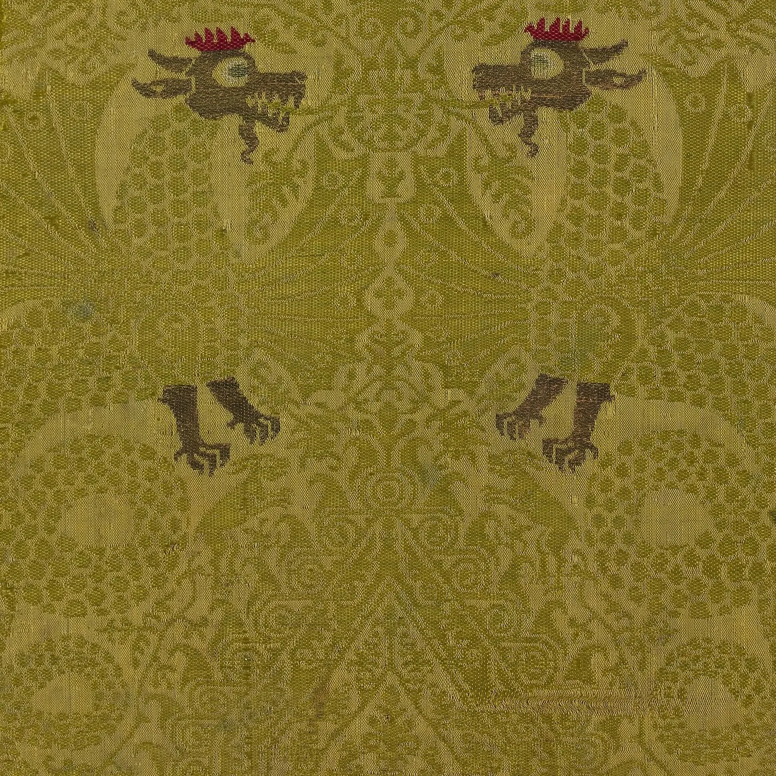 The silks of medieval Sicily