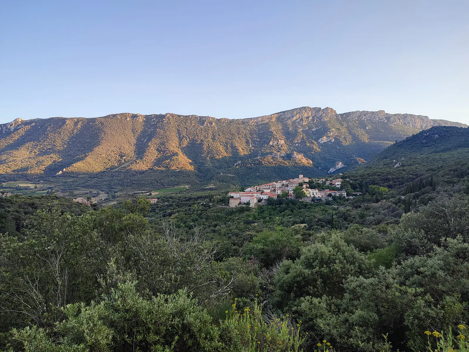 France, Aude (2024): Duilhac-sous-Peyrepertuse in the "land of the Cathars"