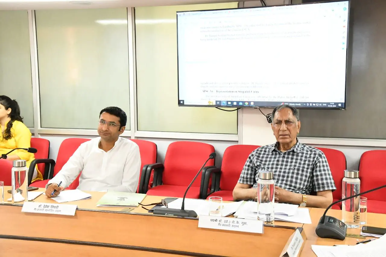 Non-official Co-opted Member for the Pharmacopoeia Committee (PC) of Pharmacopoeia Commission for Indian Medicine and Homoeopathy (PCIM&H), Ghaziabad, Ministry of AYUSH