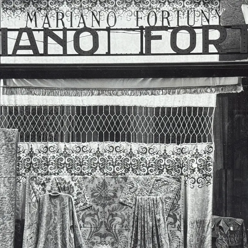 Fashion histories