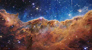 Atoms, Stars and the Universe - Quantum physics and Astrophysics