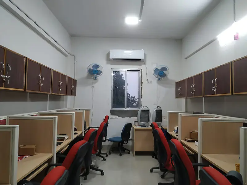 Photo of the CMAS laboratory with all furniture and electrical appliances installed (February 15th, 2022). 