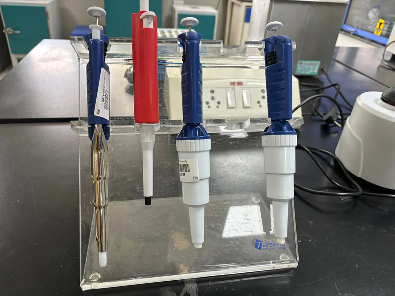 Pipettes