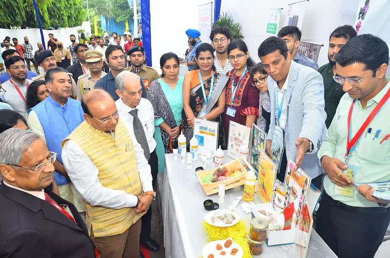 Showing in house developed products to Hon'ble Lieutenant Governor of Delhi 