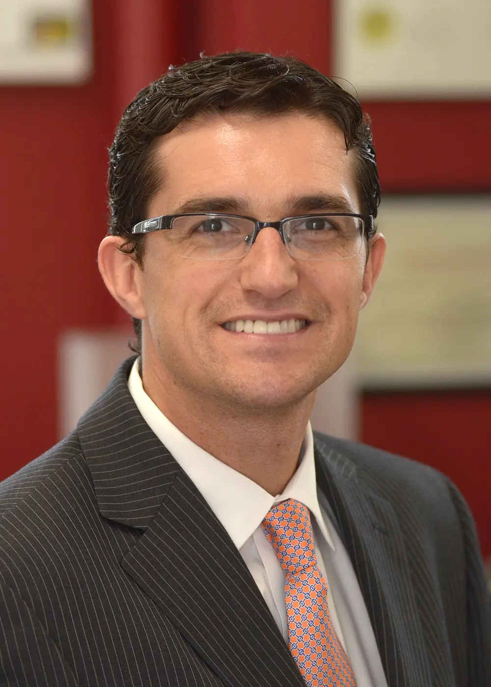 Dr Benicio Frey