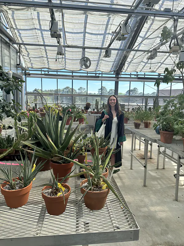I volunteered in the W&M greenhouse for three years!